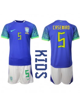 Brasilien Casemiro #5 Auswärts Trikotsatz für Kinder WM 2022 Kurzarm (+ Kurze Hosen)